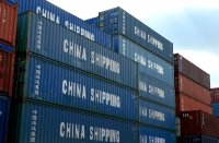 kontenery z towarami z Chin